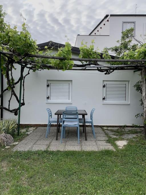 Sunny Grandma'S Garden Apartment Baška Exteriör bild